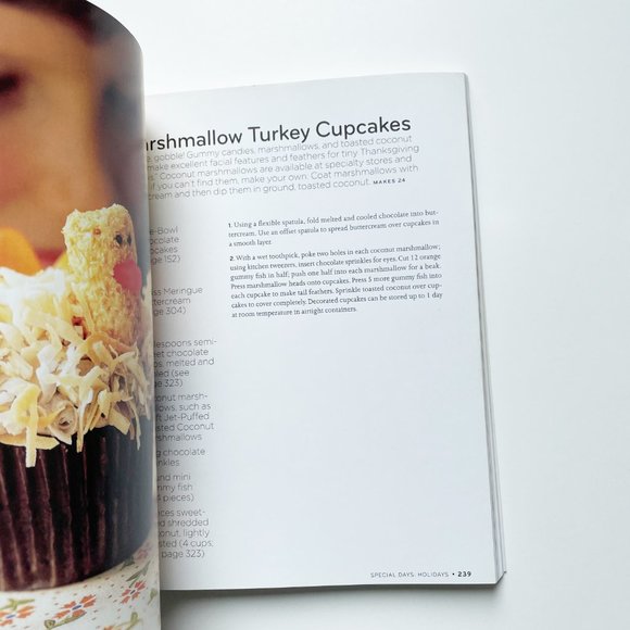 😋3 for $20 All Cookbooks😋Martha Stewart Cupcake Cookbook - Picture 4 of 6